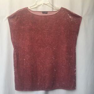 Like New Vince Camuto Pink Crushed Velvet Top SzLG